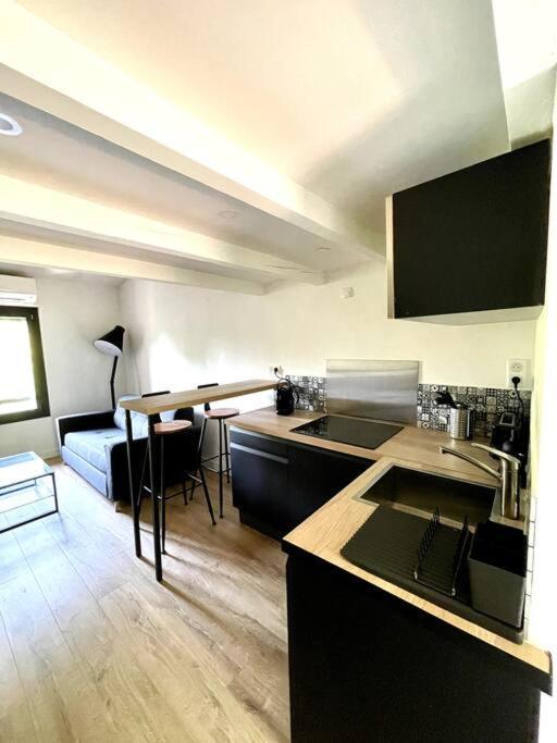 Ravissant Appartement A 5Min Du Centre Ville D'Aix เอ็ก-ซอง-โพรวองซ์ ภายนอก รูปภาพ